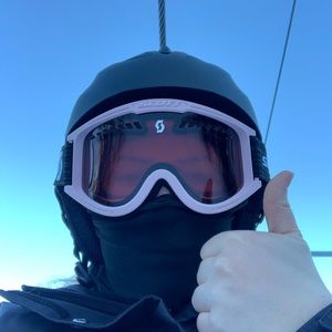 Meet your Posher, Abigail